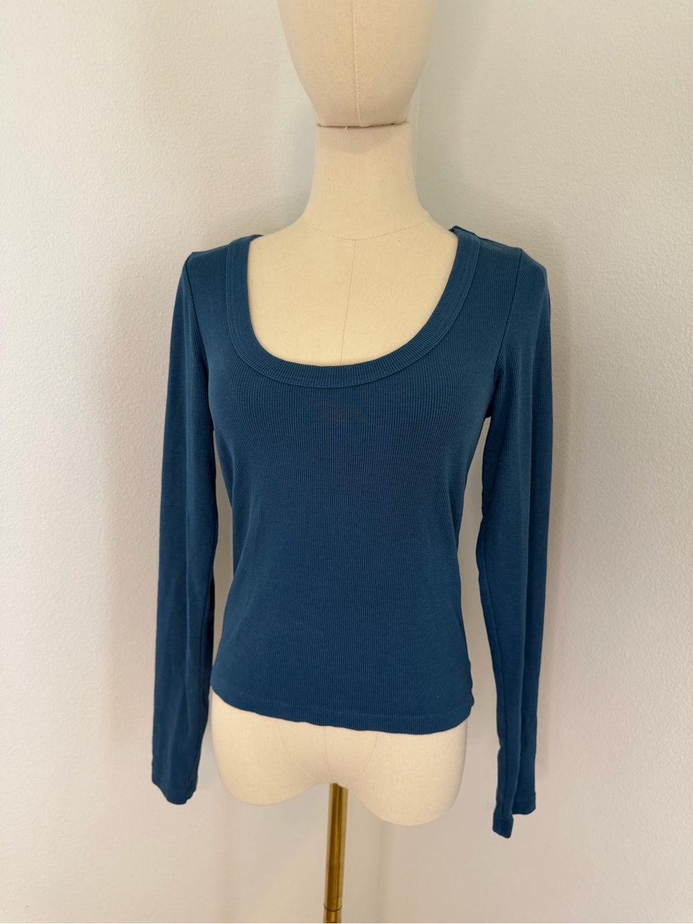 Marine Layer Women's Blue Scoop Neck Long Sleeve Ribbed Top Size Small